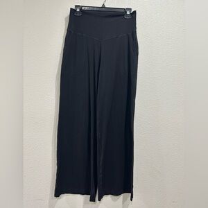 OFFLINE By Aerie Real Me Trouser Hi-Rise Short Inseam Wide Leg Pant Black Large